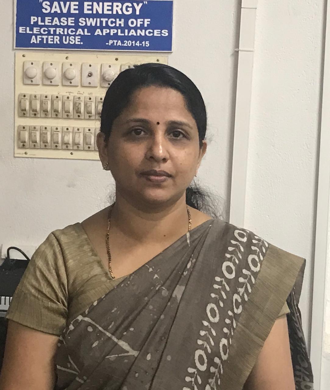 Dr Lini Nirmala